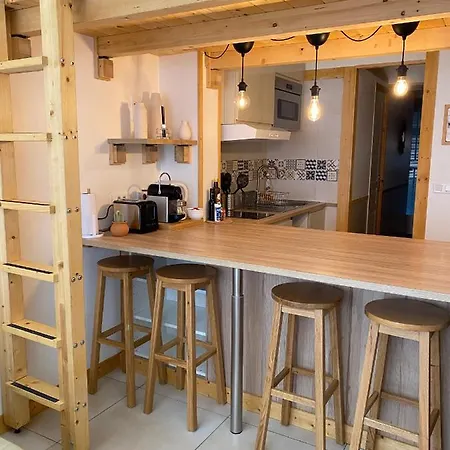 Appartement Proche De La Vieille Et Des Plages, Et Parking Gratuit ! *